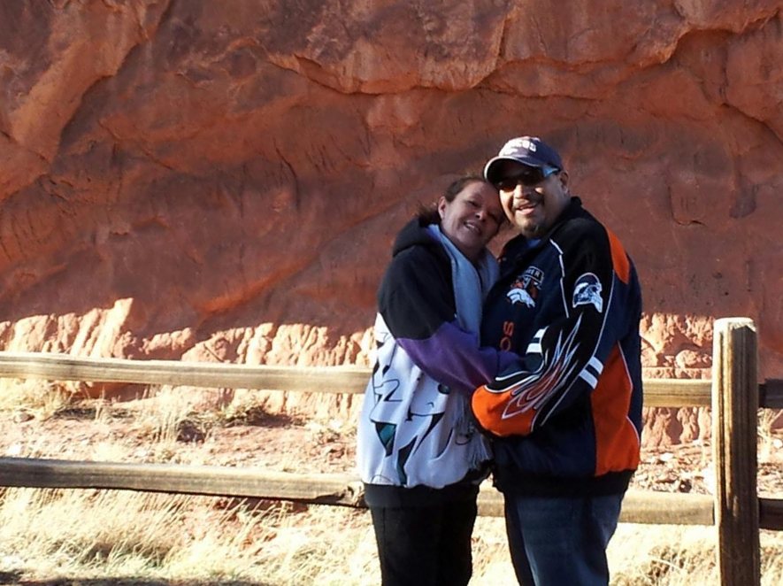 Arm in arm at the red rocks