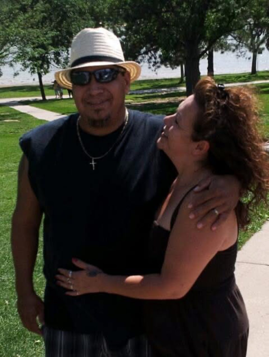 Straw hat and sunshine with Debbie